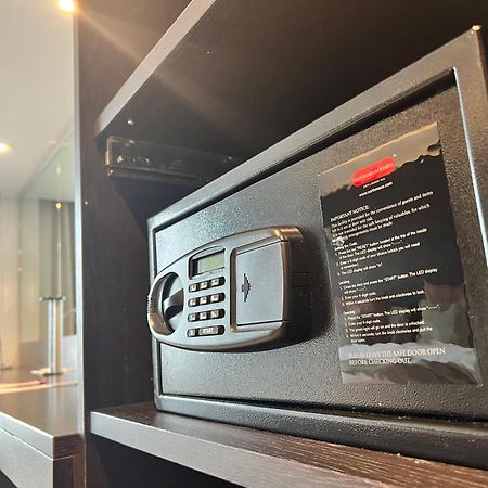 Conference Aston Hotel - Birmingham City Екстер'єр фото
